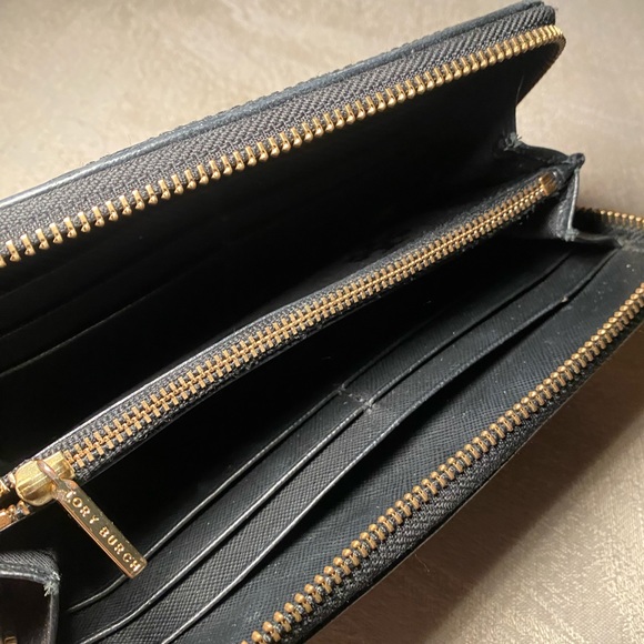 TORY BURCH 🤍Women's Blue Robinson Basket Weave Ziparound Wallet - Picture 6 of 7